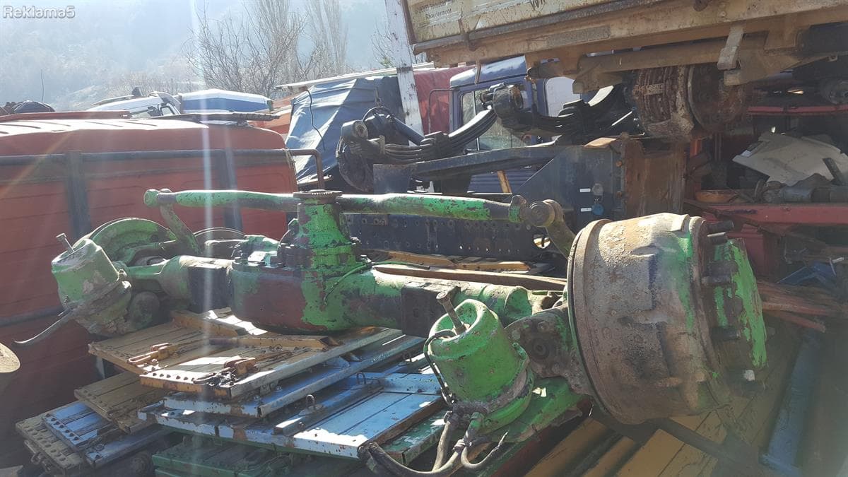 Preden deferencijal i reduktor od Mercedes — 1/2